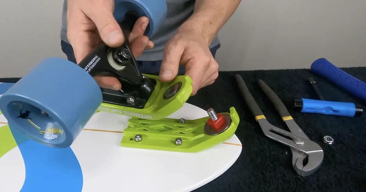replace_waterborne_surf_adapter_bushing wp